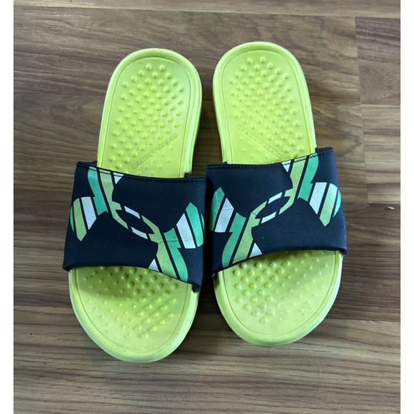 Under Armour Sandals Youth 6 Fixed Slip On Slides Black Yellow Green - Picture 1 of 4